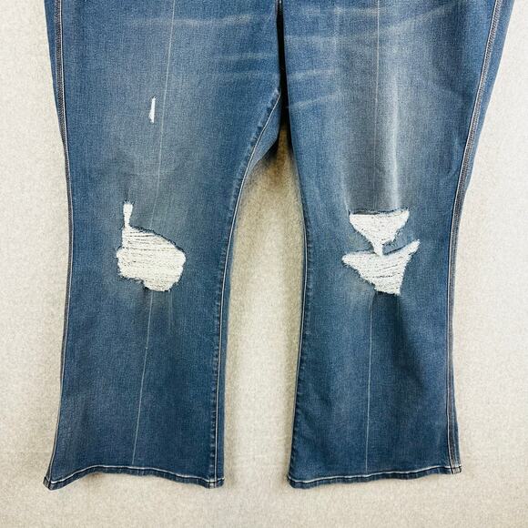 Lane Bryant Womans Sz 28 Flare Jeans High-Rise Blue Stretch Curvy Fit NWT - Picture 3 of 9